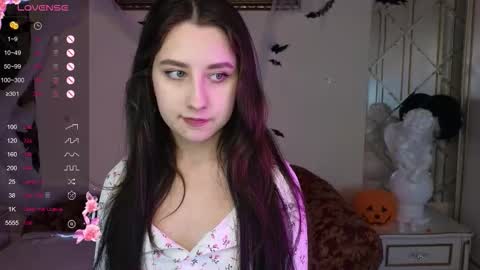 Hot Eva online show from 9, 11, 2025