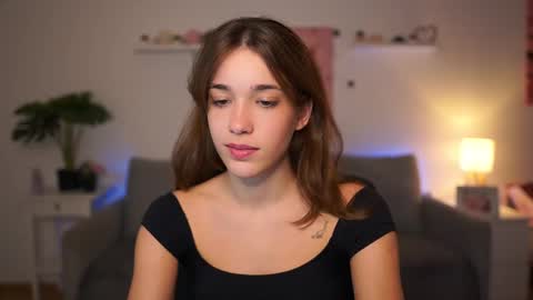 Snapshot of kissiecat chatting on 7, 10, 2025 Sisi online show from 7, 10, 2025