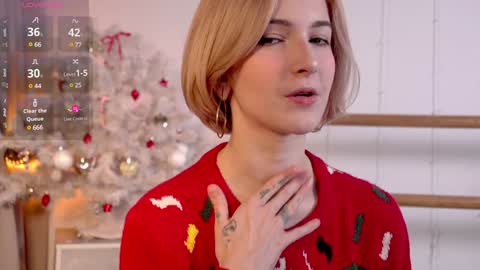 Snapshot of kisskiss_muah chatting on 11, 12, 2024 Kate  online show from 11, 12, 2024