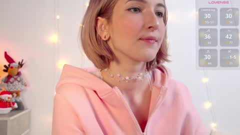 Snapshot of kisskiss_muah chatting on 8, 2, 2025 Kate  online show from 8, 2, 2025