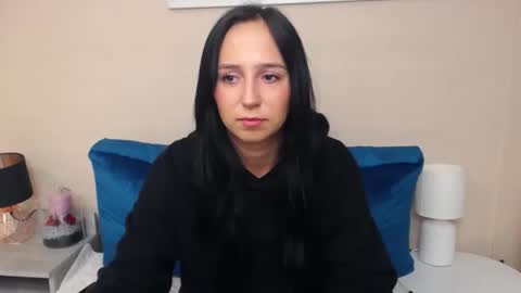 LuisaLove online show from 1, 10, 2025