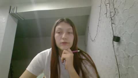 kiti_kitiss online show from 8, 3, 2026