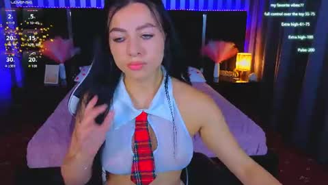 Snapshot of kitnis1love chatting on 1, 7, 2026 kitness online show from 1, 7, 2026