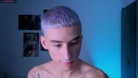 Snapshot of kitsuneplay_ chatting on 8, 7, 2026 Salvatore online show from 8, 7, 2026