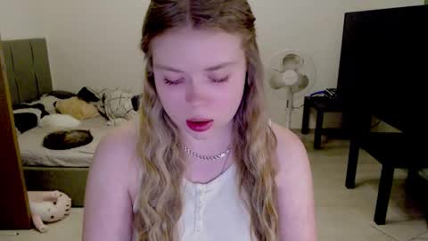 Jennyblonde and Emmabrunette online show from 7, 11, 2025