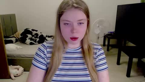 Jennyblonde and Emmabrunette online show from 21, 11, 2025