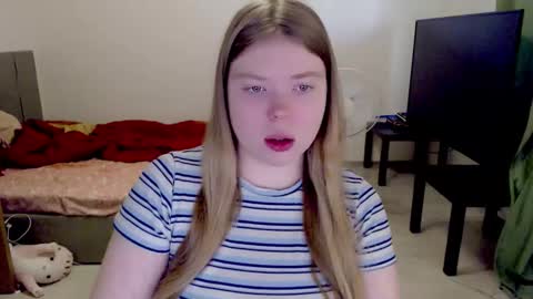 Jennyblonde and Emmabrunette online show from 16, 1, 2026