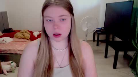 Jennyblonde and Emmabrunette online show from 2, 2, 2026