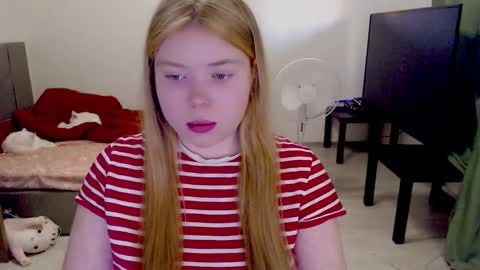 Jennyblonde and Emmabrunette online show from 5, 2, 2026