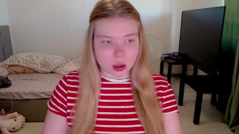 Jennyblonde and Emmabrunette online show from 7, 6, 2026