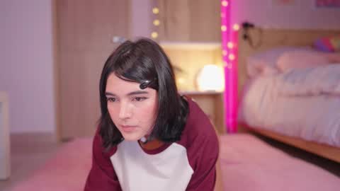 Snapshot of kittenmoon_ chatting on 3, 12, 2025 online show from 3, 12, 2025