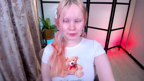 kittenxoann online show from 18, 4, 2026