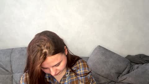 Ellaiza online show from 2, 4, 2026