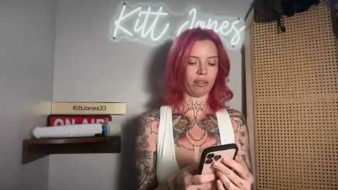 Snapshot of kittjones33 chatting on 28, 6, 2026 kittjones33 online show from 28, 6, 2026