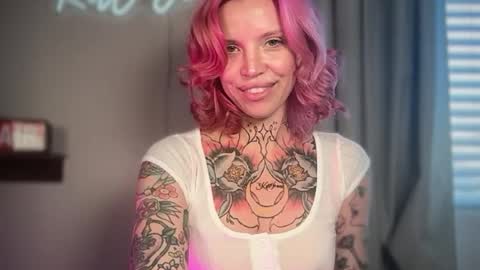 Snapshot of kittjones33 chatting on 1, 7, 2026 kittjones33 online show from 1, 7, 2026