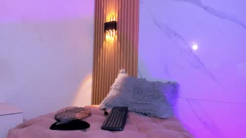 Snapshot of kitty__bunny chatting on 27, 5, 2026 kitty__bunny online show from 27, 5, 2026
