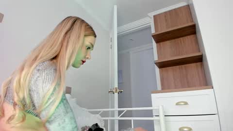 sophie online show from 9, 3, 2026