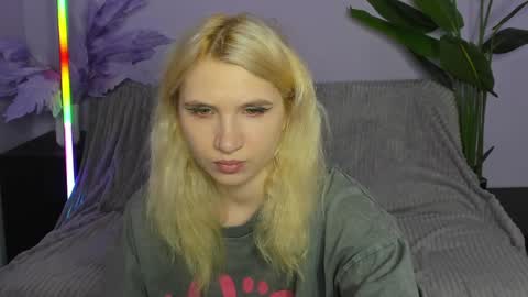 Snapshot of kitty_blondy chatting on 8, 4, 2026 kitty blondy online show from 8, 4, 2026