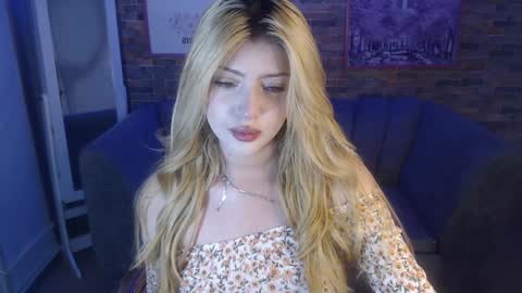Snapshot of kitty_fox_b chatting on 23, 12, 2024 kitty_fox_b online show from 23, 12, 2024