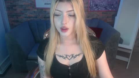 Snapshot of kitty_fox_b chatting on 28, 1, 2025 kitty_fox_b online show from 28, 1, 2025