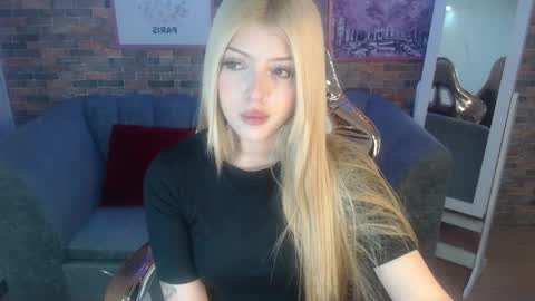 Snapshot of kitty_fox_b chatting on 6, 2, 2025 kitty_fox_b online show from 6, 2, 2025