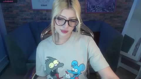 Snapshot of kitty_fox_b chatting on 10, 3, 2025 kitty_fox_b online show from 10, 3, 2025