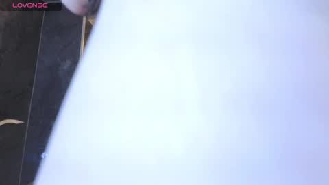Snapshot of kitty_fox_b chatting on 20, 10, 2025 kitty_fox_b online show from 20, 10, 2025
