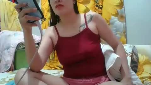 Snapshot of kitty_kate90 chatting on 5, 3, 2025 kitty_kate90 online show from 5, 3, 2025