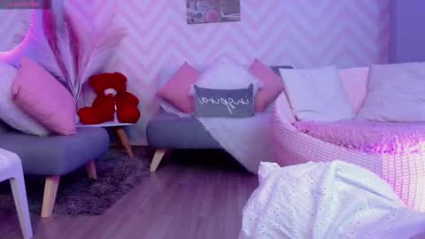 Snapshot of kitty_madness chatting on 30, 9, 2025 KITTY online show from 30, 9, 2025