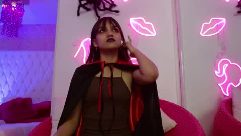 Snapshot of kitty_madness chatting on 5, 10, 2025 KITTY online show from 5, 10, 2025
