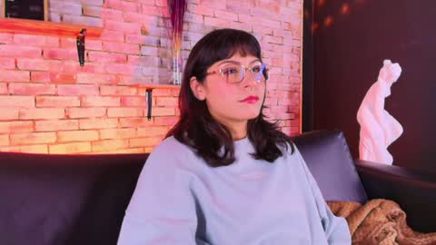 Kitty online show from 6, 4, 2026