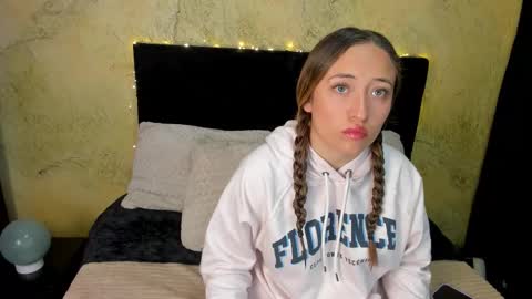 Snapshot of kitty_milk_nm chatting on 23, 2, 2026 KITTY online show from 23, 2, 2026