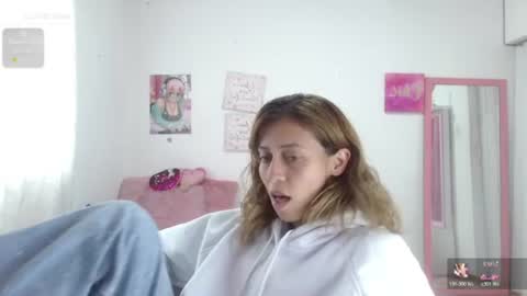 Snapshot of kitty_seducction chatting on 19, 7, 2026 Aleja online show from 19, 7, 2026