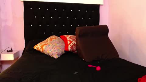 Snapshot of kittybonx chatting on 9, 3, 2025 paola online show from 9, 3, 2025