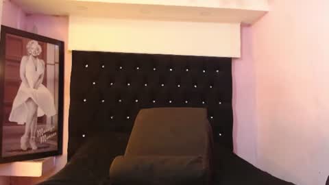 Snapshot of kittybonx chatting on 19, 7, 2026 paola online show from 19, 7, 2026