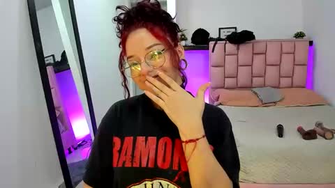 Jenn online show from 10, 1, 2025