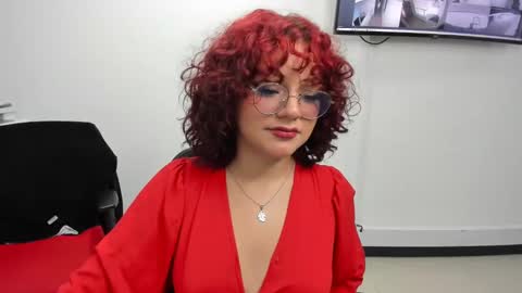 Jenn online show from 2, 2, 2025