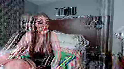 Snapshot of kittykat_1999 chatting on 15, 1, 2025 kittykat 1999 online show from 15, 1, 2025