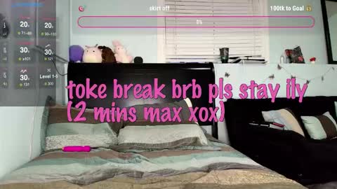 Snapshot of kittymarie28 chatting on 1, 12, 2024 kitty online show from 1, 12, 2024