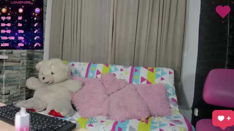 Snapshot of kittyqueen01 chatting on 11, 1, 2025 Tatiana Guerrero online show from 11, 1, 2025