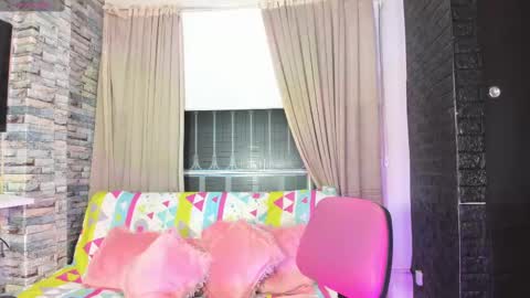 Snapshot of kittyqueen01 chatting on 15, 2, 2025 Tatiana Guerrero online show from 15, 2, 2025