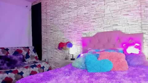 Snapshot of kittyqueen01 chatting on 17, 10, 2025 Tatiana Guerrero online show from 17, 10, 2025