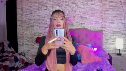 Snapshot of kittyqueen01 chatting on 21, 10, 2025 Tatiana Guerrero online show from 21, 10, 2025