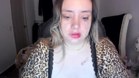 kittywantslove23 online show from 20, 9, 2025