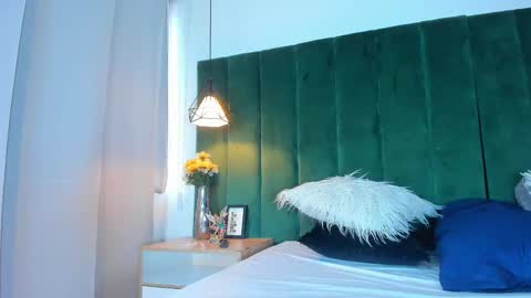 Snapshot of kittyy_milk chatting on 27, 9, 2025 K I T T Y Y  online show from 27, 9, 2025