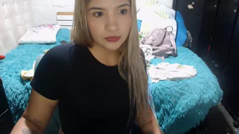 kittyzevee_ online show from 29, 9, 2025