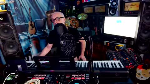 kiveuxmakeu online show from 5, 3, 2026