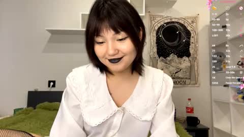 Snapshot of kizziequiroz chatting on 11, 2, 2026 Luna online show from 11, 2, 2026