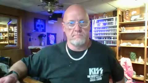 Snapshot of kleeeen chatting on 28, 2, 2026 MrKleeen online show from 28, 2, 2026