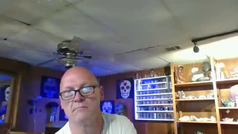 Snapshot of kleeeen chatting on 7, 5, 2026 MrKleeen online show from 7, 5, 2026